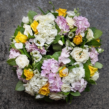 Mix of Yellow & White Rose Wreath