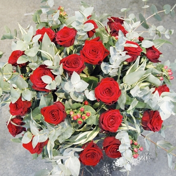 24 Luxury Red Roses With Red Hyperican Berries & Seasonal Foliage