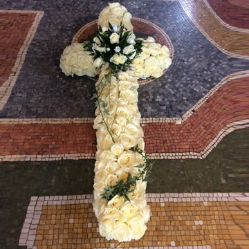 Picture of White Rose Cross